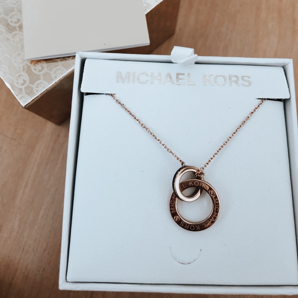 Michael Kors Rose Gold Necklace ✨